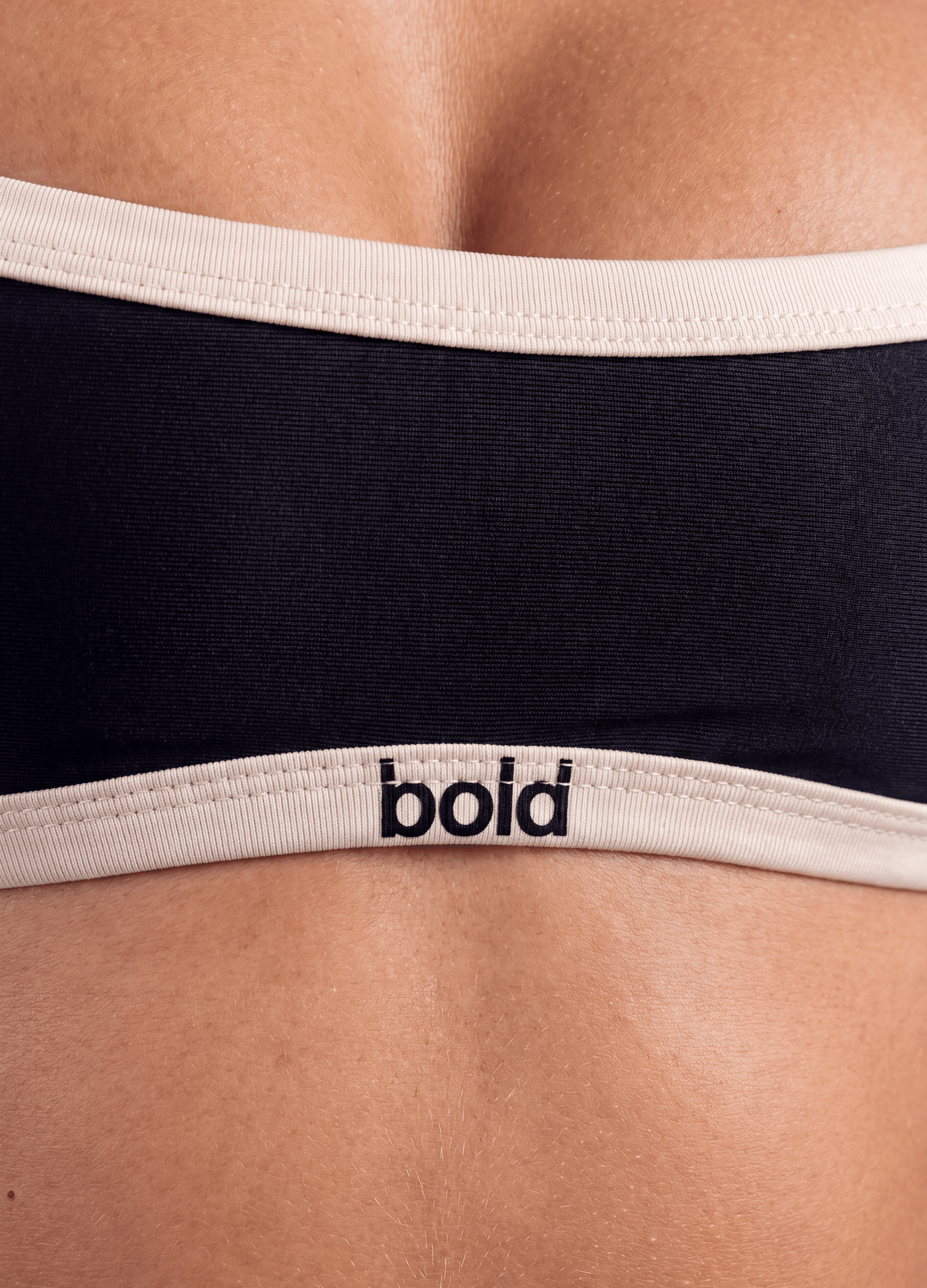 Elyra Top | Black & White